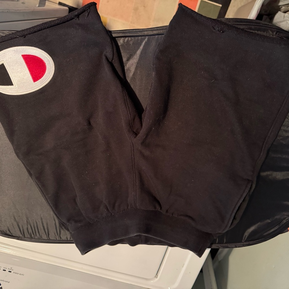 Champion Black Sweatshirt with White Size Tag